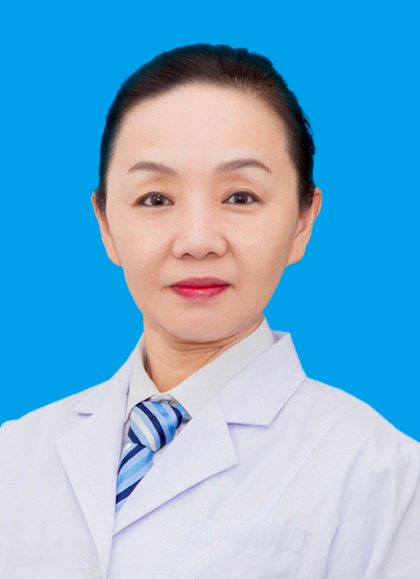 王   萍